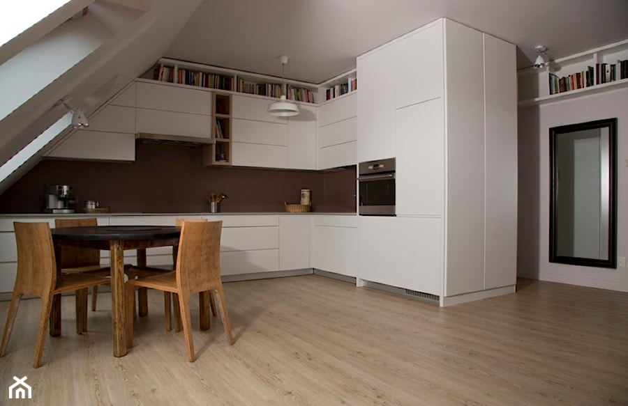 Mieszkanie na poddaszu - Kuchnia, styl nowoczesny - zdjęcie od Archnet