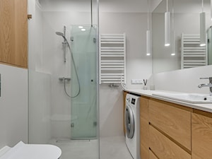 mieszkanie/skandynawskie - Średnia z pralką / suszarką z punktowym oświetleniem łazienka, styl skandynawski - zdjęcie od Moble.Projekt