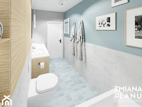 Aranżacje wnętrz - Łazienka: Niebieska łazienka z pralką i wanną - Zmiana Planu. Przeglądaj, dodawaj i zapisuj najlepsze zdjęcia, pomysły i inspiracje designerskie. W bazie mamy już prawie milion fotografii!
