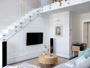 Apartament dwupoziomowy z antresolą - Salon, styl glamour - zdjęcie od Architekt wnętrz Maria Jachalska