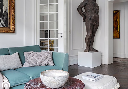 Salon z rzeźbą - zdjęcie od Architekt wnętrz Maria Jachalska