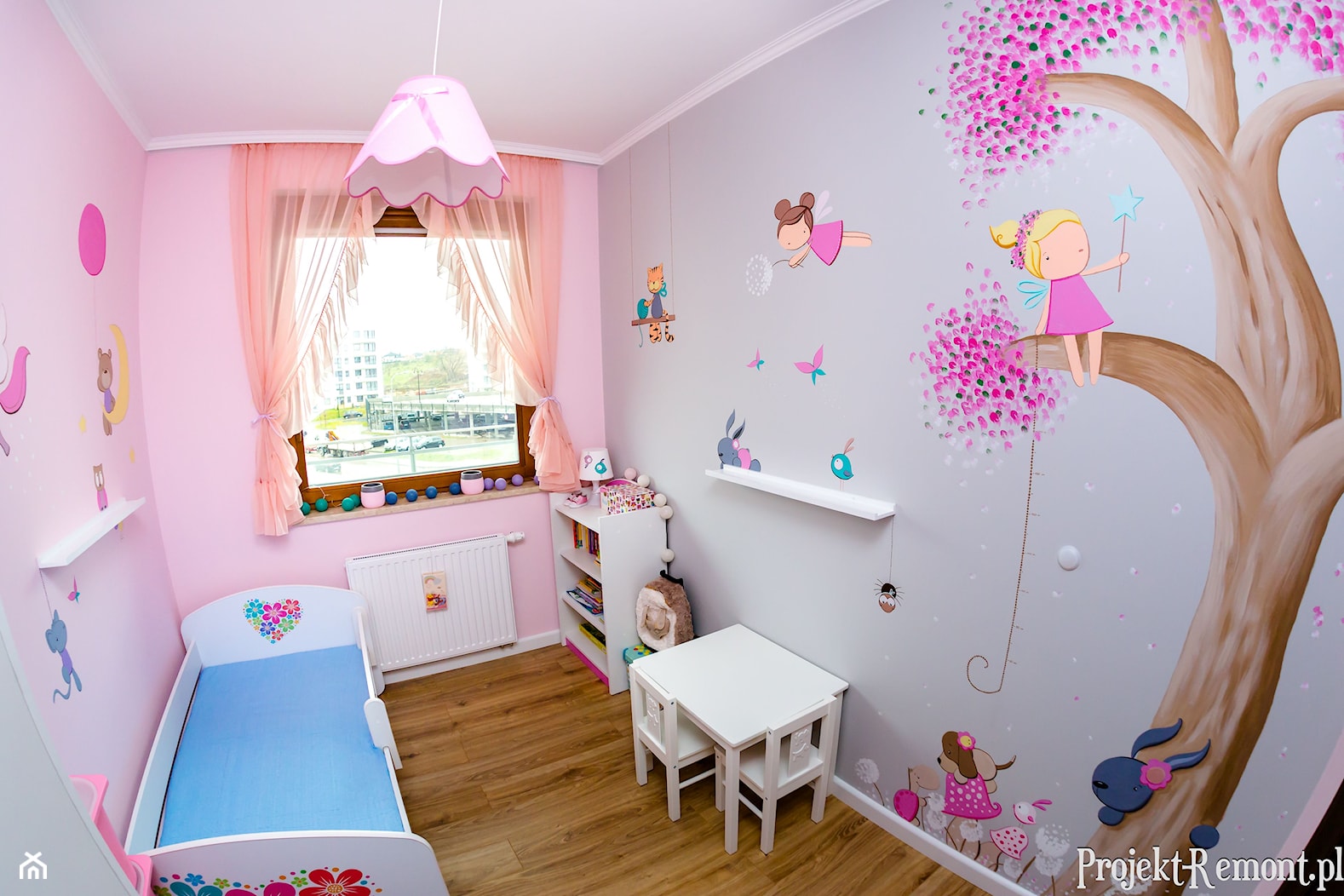 Projekt Lawendowe wzgórza - Średni różowy szary pokój dziecka dla dziecka dla dziewczynki, styl nowoczesny - zdjęcie od Projekt-remont.pl Maciej Sitarz - Homebook