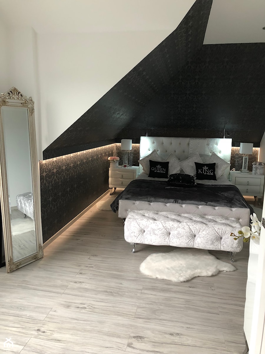 Średnia czarna szara sypialnia na poddaszu, styl glamour - zdjęcie od Małgorzata R-a