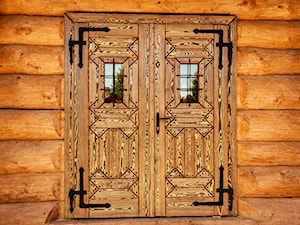 Podwójne drzwi drewniane do karczmy-rustykalne -kowalstwo artystyczne - zdjęcie od STOLARSTWORUSTYKALNE.COM.PL - DRZWI RUSTYKALNE