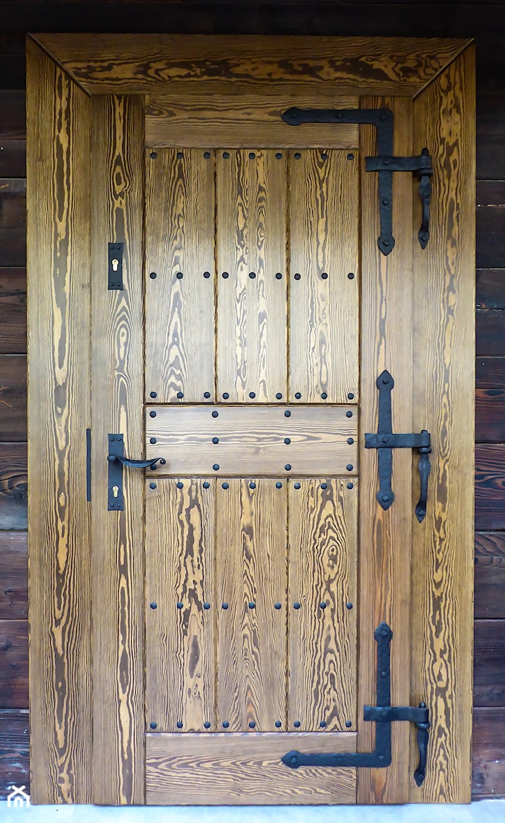 Drzwi drewniane rustykalne -prosty układ wypełnienia - zdjęcie od STOLARSTWORUSTYKALNE.COM.PL - DRZWI RUSTYKALNE