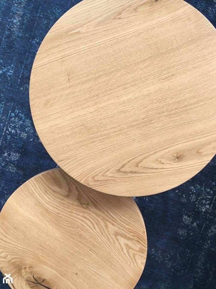 Komplet okrągłych stolików kawowych dąb naturalny - zdjęcie od ZAAR_meble