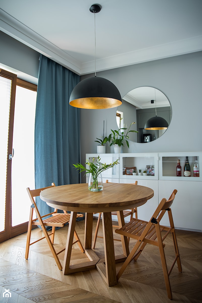 Eleganckie klasyczne mieszkanie dla trzyosobowej rodziny. - zdjęcie od SKOG Łucja Zielińska Projektowanie Wnętrz