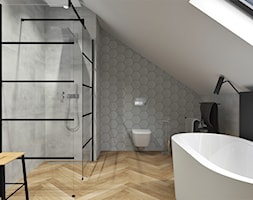 Łazienka prywatna na poddaszu z prysznicem i wanną wolnostojącą - zdjęcie od MG Design - Homebook