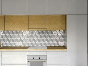 Mieszkanie Mateusza - Mała zamknięta szara z zabudowaną lodówką kuchnia jednorzędowa, styl skandynawski - zdjęcie od Pawlowska studio