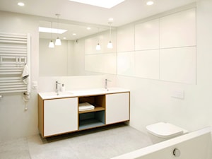 Dom Marka - Średnia bez okna z lustrem z dwoma umywalkami z punktowym oświetleniem łazienka, styl skandynawski - zdjęcie od Pawlowska studio