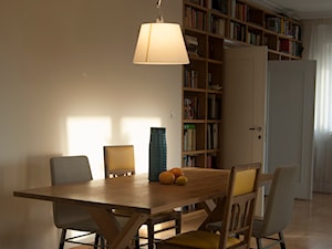 Apartament na Zawadach - Średnia szara jadalnia jako osobne pomieszczenie, styl nowoczesny - zdjęcie od DEMBOWSKA / JAGIEŁŁO studio architektury