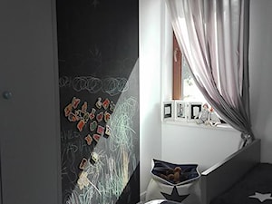 Mały szary pokój dziecka dla dziecka dla nastolatka dla chłopca dla dziewczynki, styl nowoczesny - zdjęcie od Joanna Ołów 2