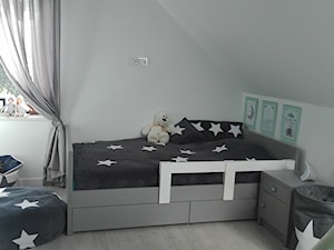 Mały szary pokój dziecka dla dziecka dla chłopca dla dziewczynki, styl nowoczesny - zdjęcie od Joanna Ołów 2