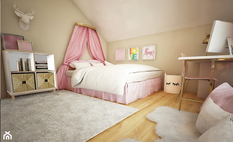 POKÓJ DZIEWCZYNKI - unicorne love - Średnia beżowa z biurkiem sypialnia na poddaszu - zdjęcie od Natalia Galik Design