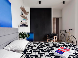 Mieszkanie / Warszawa / 2017 - Średnia biała niebieska sypialnia, styl nowoczesny - zdjęcie od NOOK studio