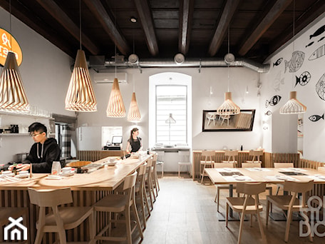 Aranżacje wnętrz - Wnętrza publiczne: Urara Sushi Bar - Loftstudio. Przeglądaj, dodawaj i zapisuj najlepsze zdjęcia, pomysły i inspiracje designerskie. W bazie mamy już prawie milion fotografii!