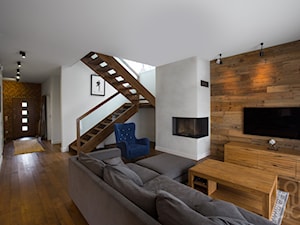 Dom w Zieleni - Mały biały salon, styl prowansalski - zdjęcie od Loftstudio