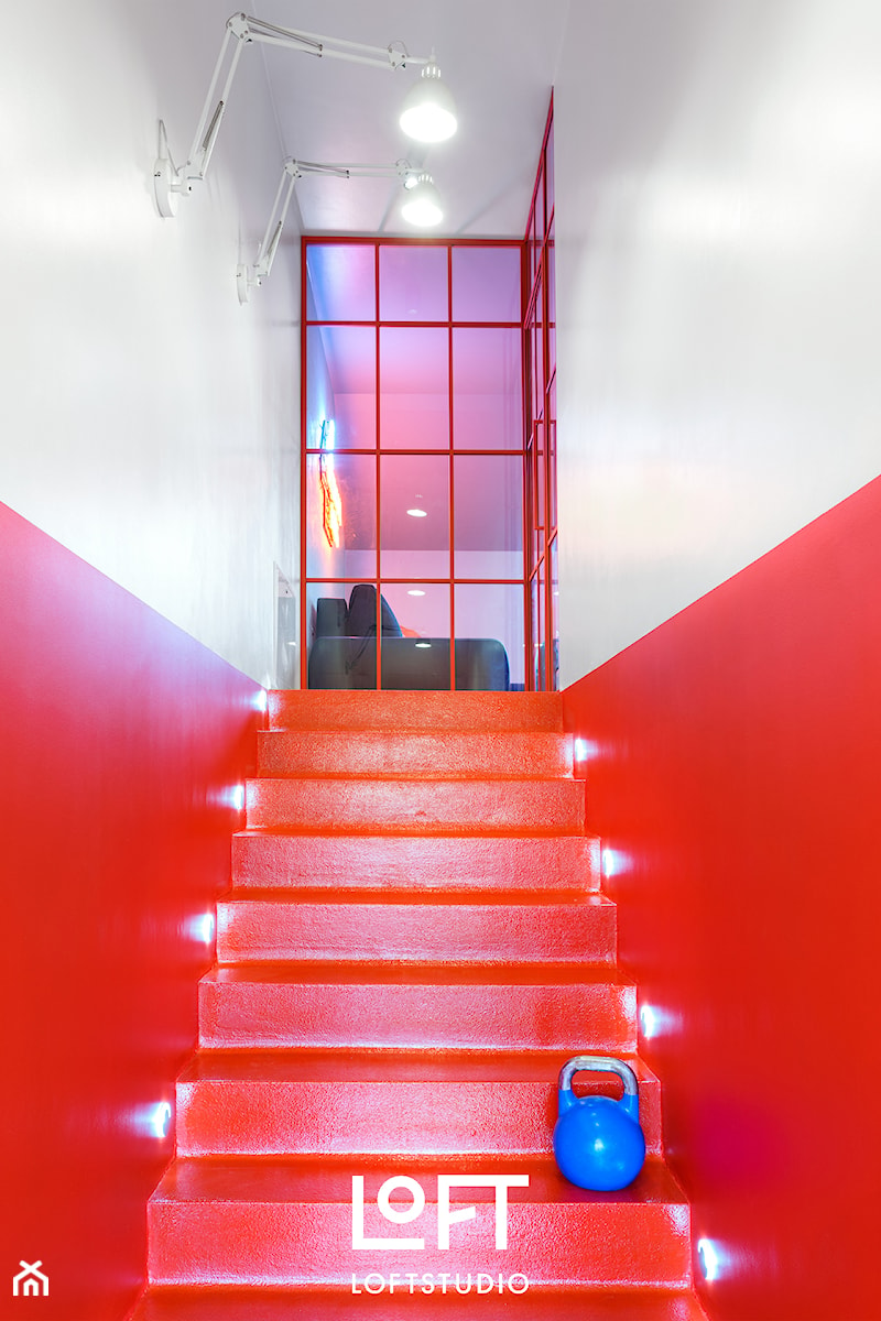 Apartament z kolorem - Hol / przedpokój, styl nowoczesny - zdjęcie od Loftstudio