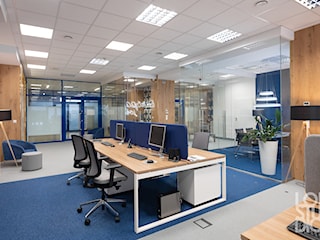 Niebieskie biuro 