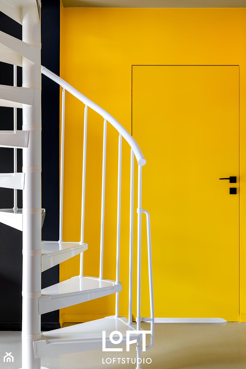 Apartament z kolorem - Salon, styl nowoczesny - zdjęcie od Loftstudio