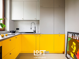 Apartament z kolorem - Kuchnia, styl nowoczesny - zdjęcie od Loftstudio