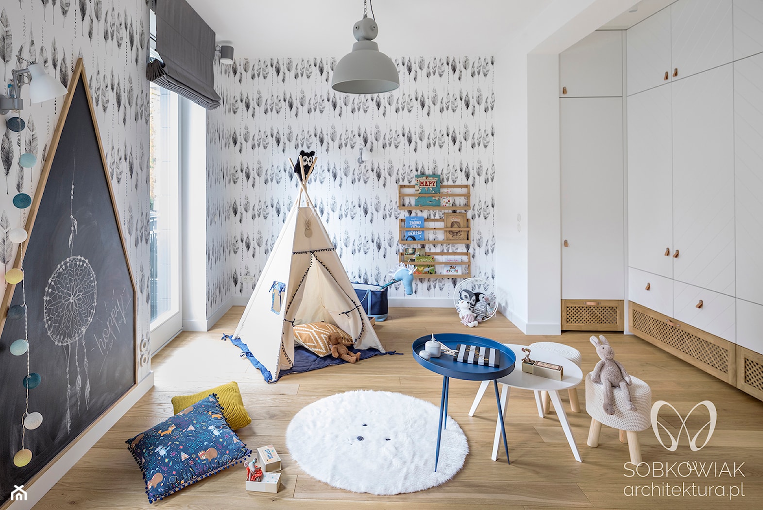 Skandynawska bawialnia dla dzieci w stylu indiańskim - zdjęcie od Sobkowiak Architektura - Homebook