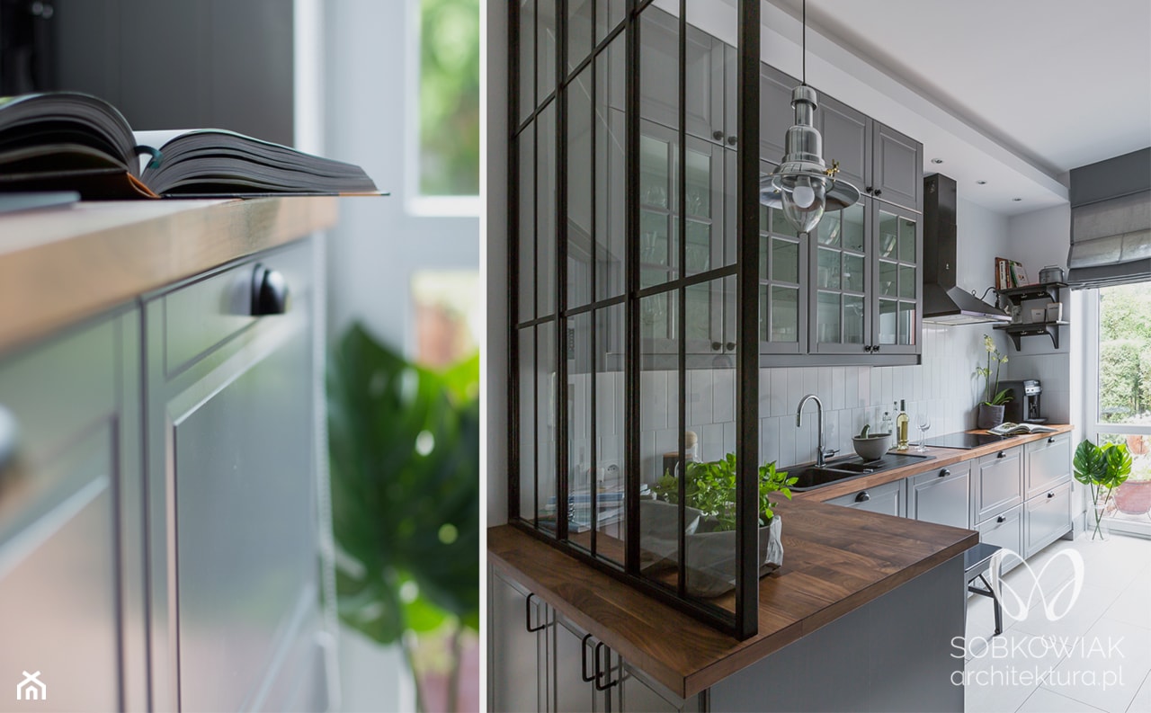 Klasyczna kuchnia oddzielona ścinką z metalu i szkła - zdjęcie od Sobkowiak Architektura - Homebook