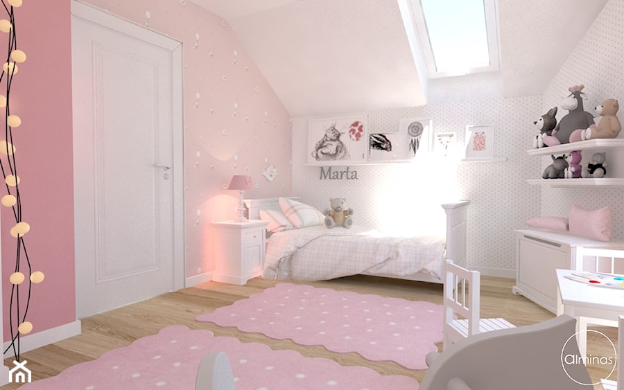 Przebudowa 10 letniego domu - Średni różowy szary pokój dziecka dla dziecka dla dziewczynki, styl tradycyjny - zdjęcie od ALMINAS WNĘTRZA