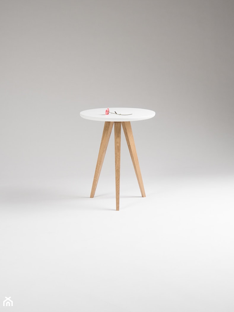 Stolik nocny, stolik pomocniczy - zdjęcie od Mo Woodwork - Homebook