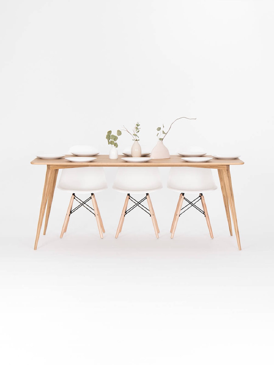 Stół do jadalni z litego drewna dębowego - zdjęcie od Mo Woodwork