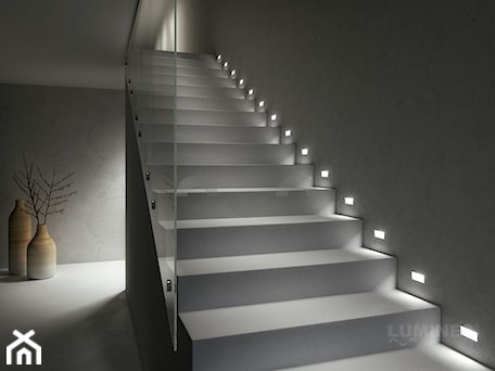 Aranżacje wnętrz - Schody: Punktowe oświetlenie schodów - Lumines Lighting. Przeglądaj, dodawaj i zapisuj najlepsze zdjęcia, pomysły i inspiracje designerskie. W bazie mamy już prawie milion fotografii!