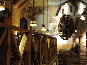 Restauracja w Poznaniu jeszcze pod nazwą Pierogarnia Stary Młyn - zdjęcie od ACREATIVA Architektura wnętrz