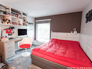 Rozbudowa domu - Średni biały czarny pokój dziecka dla nastolatka dla dziewczynki, styl skandynawski - zdjęcie od eldevision