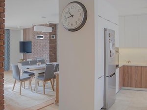 Realizacja domu jednorodzinnego - Biały brązowy hol / przedpokój, styl nowoczesny - zdjęcie od Projektowanie wnętrz Karolina Rożek