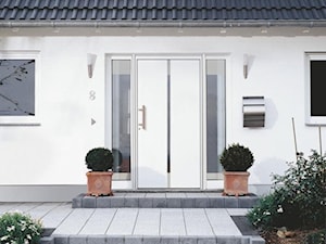 Drzwi wejściowe aluminiowe do nowoczesnego domu