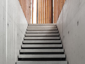 Bardzo nowoczesny dom - Schody, styl minimalistyczny - zdjęcie od Studio de.materia