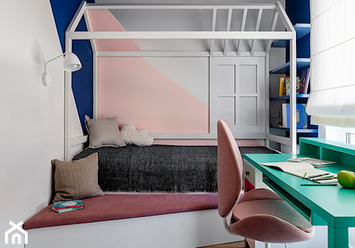 Mieszkanie Gdańsk Niepołomicka - Mały biały niebieski pokój dziecka dla dziecka dla nastolatka dla dziewczynki, styl tradycyjny - zdjęcie od Kowalczyk Gajda Studio Projektowe
