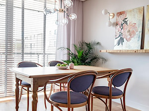 Mieszkanie Gdańsk Niepołomicka - Średnia biała jadalnia jako osobne pomieszczenie, styl tradycyjny - zdjęcie od Kowalczyk Gajda Studio Projektowe