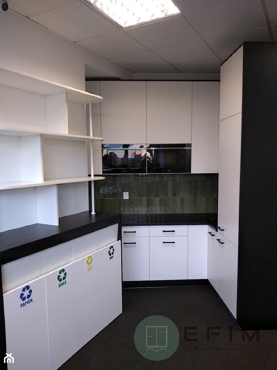 Aneks kuchenny w biurze - zdjęcie od EFIM_meble na miarę