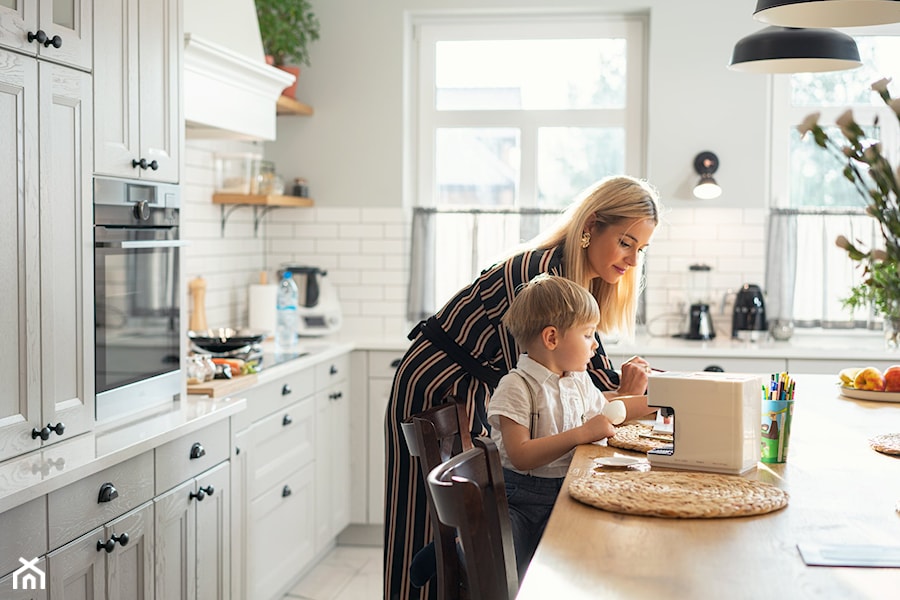 Realizacja zabudowy meblowej - Rozalia Mancewicz - Kuchnia, styl tradycyjny - zdjęcie od 4Home&Kitchen