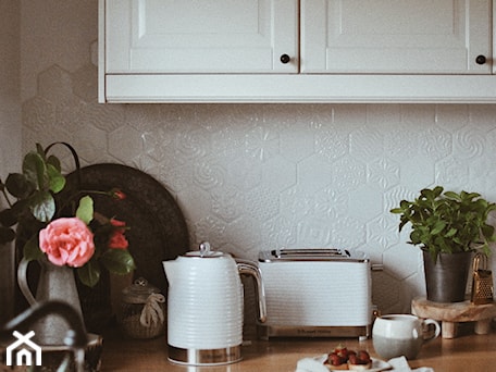 Aranżacje wnętrz - Kuchnia: @esti.em - Russell Hobbs. Przeglądaj, dodawaj i zapisuj najlepsze zdjęcia, pomysły i inspiracje designerskie. W bazie mamy już prawie milion fotografii!