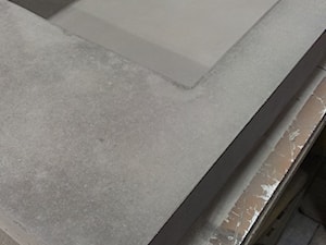 umywalka zintegrowana z blatem z betonu architektonicznego - zdjęcie od concre beton architektoniczny