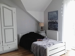 Pokój chłopca drewniane łóżko nowoczesny obraz - zdjęcie od PrzerabiAnki