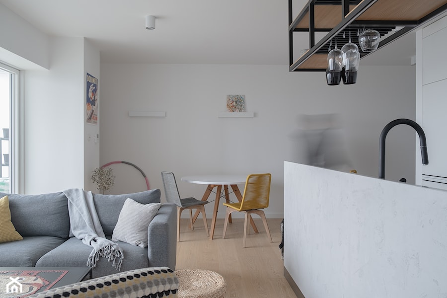 Mieszkanie dla dwójki | Poznań Towarowa - Salon, styl minimalistyczny - zdjęcie od MONARCHIA DESIGN