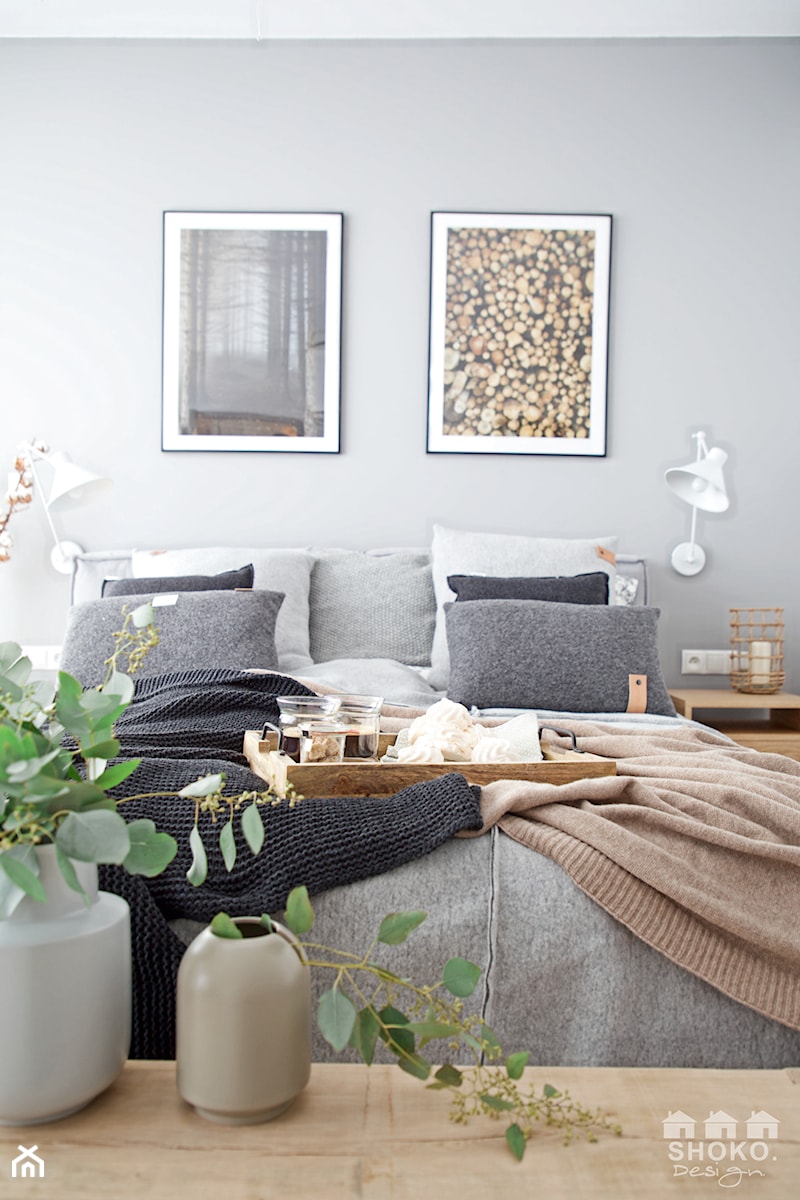 100% organic - Średnia szara sypialnia, styl skandynawski - zdjęcie od SHOKO.design