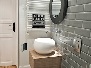 HOLE to another Universe - Mała łazienka, styl nowoczesny - zdjęcie od SHOKO.design