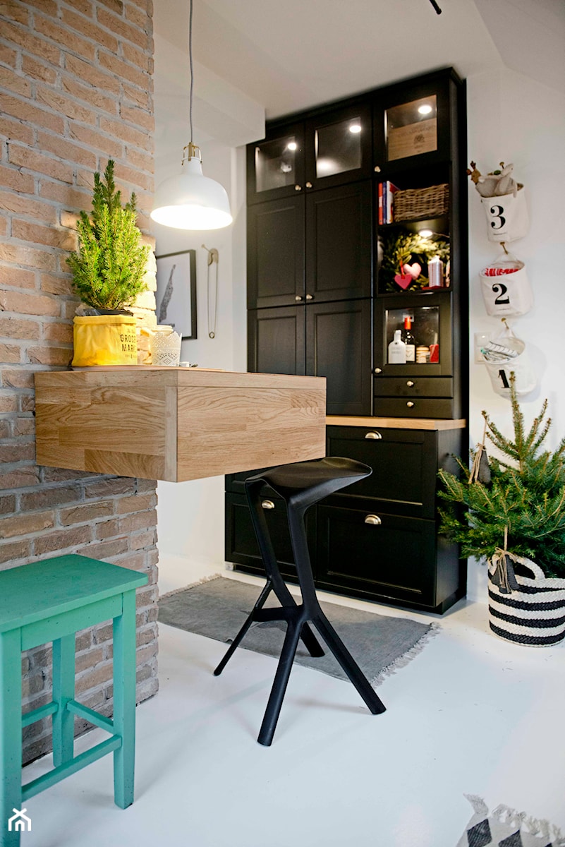 biuro SHOKO.design - Mała brązowa jadalnia w salonie, styl skandynawski - zdjęcie od SHOKO.design