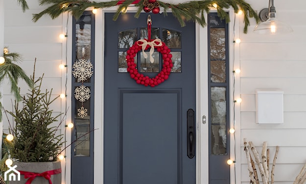 stroik bożonarodzeniowy na drzwi