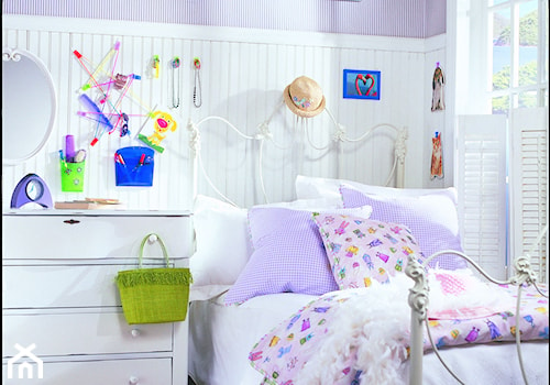 Inspiracje - Mały biały fioletowy pokój dziecka dla dziecka dla nastolatka dla dziewczynki - zdjęcie od Command Inspiracje