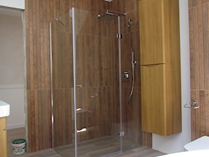 Średnia bez okna łazienka - zdjęcie od Pro Master